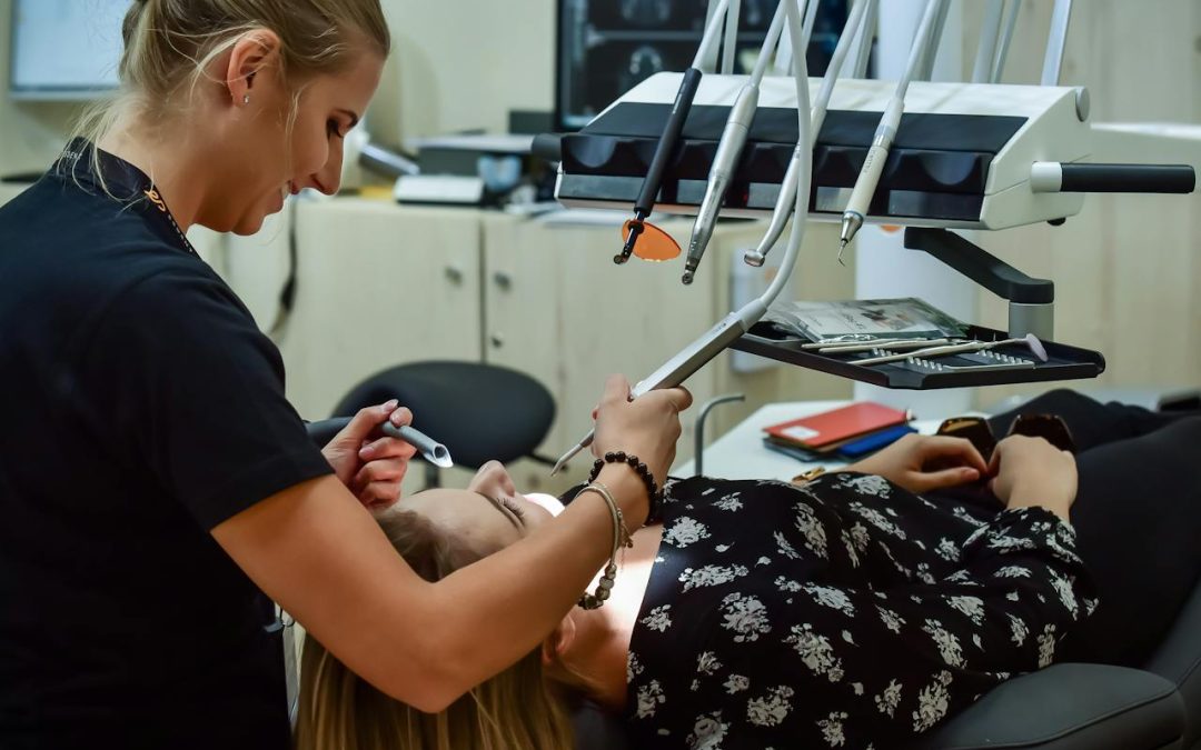 Quick Recovery Tips After Wisdom Teeth Surgery in Oro Valley